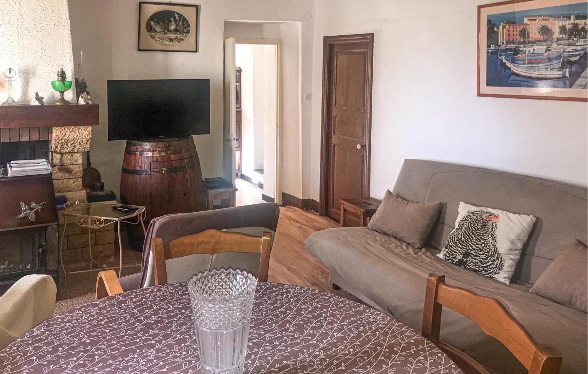 2 Bedroom Beautiful Apartment In Calcatoggio Calcatoggio  Extérieur photo